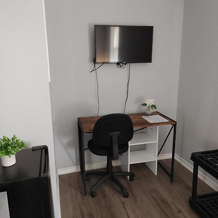 32 Jean Economic Room 1.6 Saint John Luaran gambar